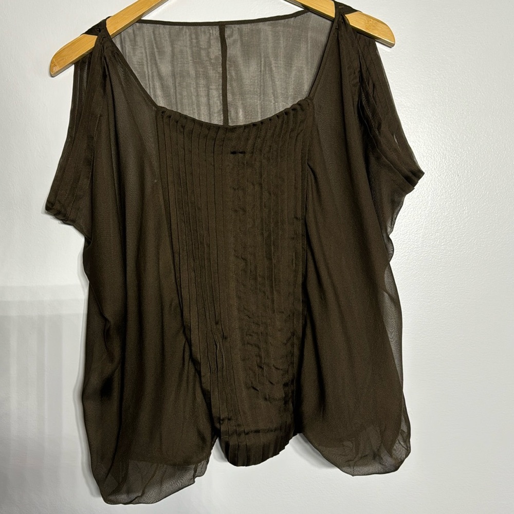 NWT Max Studio Sleeveless Blouse